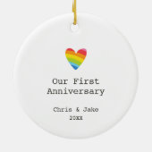 Unser erstes Jubiläum Personalisiert Gay Couple Keramik Ornament (Hinten)