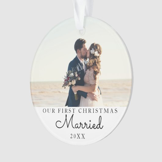 Unser erstes Verheiratetes Personalisiertes Weihna Ornament (Vorderseite)