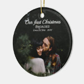 Unser erstes Verlobtes Foto für Weihnachten Keramik Ornament (Links)