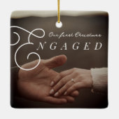 Unser erstes Verlobtes klassisches Minimal-Foto Keramikornament (Rückseite)