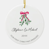 Unser erstes Verlobtes Mistletotherapie-Foto zu We Keramik Ornament (Vorne)