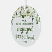 Unser erstes Verlobtes Personalisiertes Weihnachts Ornament Aus Glas (Vorderseite links)