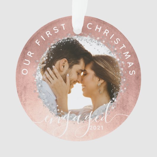 Unser erstes Verlobtes Script Rose Gold Foto Ornament (Vorderseite)