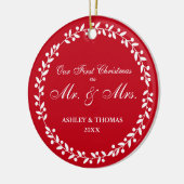 Unser erstes Weihnachten als Herr und Frau rundes Keramikornament (Links)