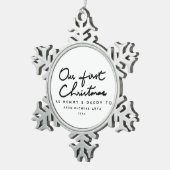 Unser erstes Weihnachten als Mama und Vati elegant Schneeflocken Zinn-Ornament (Rechts)