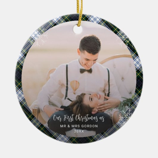 Unser erstes Weihnachten Verheiratet zwei Fotos Go Keramik Ornament (Vorne)