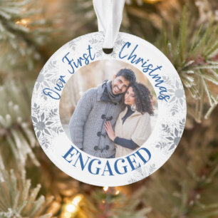 Unser erstes Weihnachten verlobt Blau und Silber F Ornament