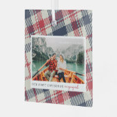 Unser erstes Weihnachten Verlobt Modernes Karierte Ornament Aus Glas (Vorderseite links)