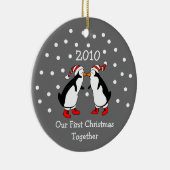 Unser erstes Weihnachten zusammen 2010 (Pinguine) Keramikornament (Rechts)