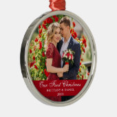 Unser erstes Weihnachts-Coupé-Foto Red Ornament Aus Metall (Rechts)