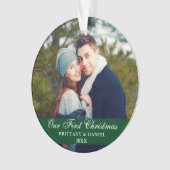 Unser erstes Weihnachts-Couple-Foto Green Ornament (Vorderseite)