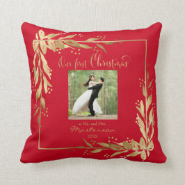 Unser erstes Weihnachts-Foto-Goldfeuer auf Rot Kissen