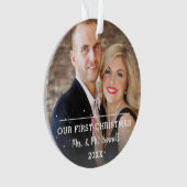 Unser erstes Weihnachts-Modern-Script-Hochzeitsfes Ornament (Vorderseite)