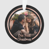 Unser erstes Weihnachts-Rose-Gold-Script-Foto Ornament (Vorderseite)