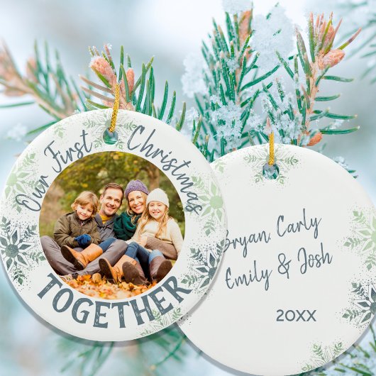 Unser erstes Weihnachts-Zusammen-Foto Snowflake Keramik Ornament