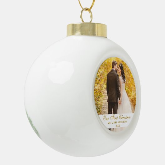 Unser erstes Weihnachtsaufenthalt-Foto Gold-Script Keramik Kugel-Ornament (Links)