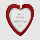 Unser erstes Weihnachtsbaum mit Rotem Swirl Ornament (Vorderseite)