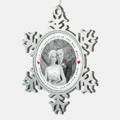 Unser erstes Weihnachtsfest als Foto von Herrn und Schneeflocken Zinn-Ornament (Rechts)