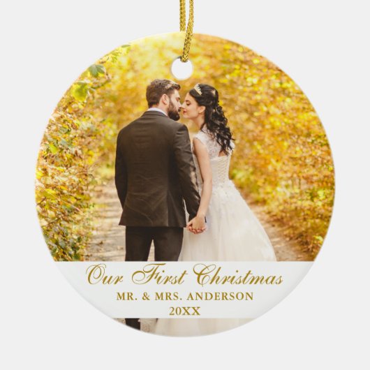 Unser erstes Weihnachtsfest-Foto Gold Script Keramik Ornament (Vorne)