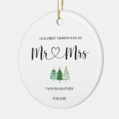 Unser erstes Weihnachtsgeschenk als Mr. & Mrs. Ver Keramik Ornament (Links)