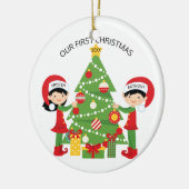 Unser erstes Weihnachtspersonalisiertes Keramik Ornament (Links)