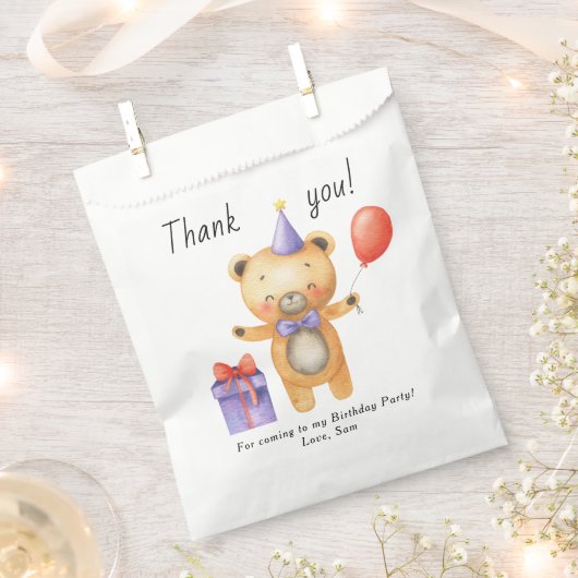 Unser kleiner Bär verwandelt einen Kindergeburtsta Geschenktütchen (Ausgeschnitten)