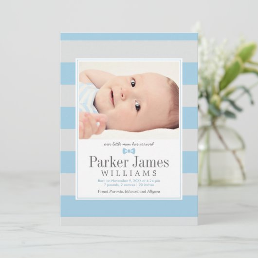 Unser kleiner blauer, grauer, handlicher Babyjunge Ankündigung (Stehend Vorderseite)