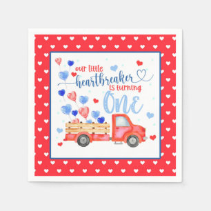 Unser kleiner Brustwarter dreht einen Napkin um Serviette