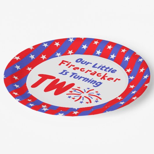Unser kleiner Firecracker 2. Geburtstag Pappteller (Schrägansicht)