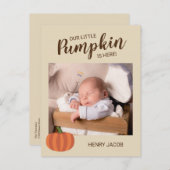 Unser kleiner Kürbis ist hier Herbst-Geburtserklär Postkarte (Vorne/Hinten)