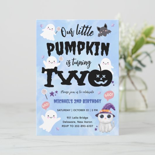 Unser kleiner Pumpkin | Junge Halloween 2. Geburts Einladung (Stehend Vorderseite)