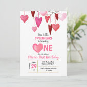 Unser kleiner Sweetheart Valentine Ballon Geburtst Einladung (Stehend Vorderseite)