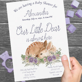 Unser kleines, Lila, blühendes Baby-Mädchen