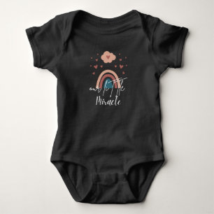 Unser kleines Wunder Boho Wasserfarbe Rainbow Baby Strampler