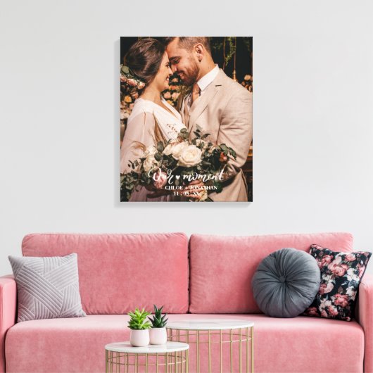 Unser Moment | Rustikales Newlyweds Custom Wedding Leinwanddruck (Insitu (Wohnzimmer))
