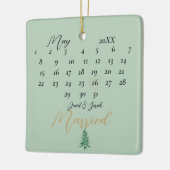 Unser Verheirateter Pagoda-Baum zu Weihnachten Keramikornament (Links)