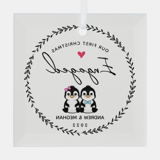 Unser Verlobter Pinguin zu 1. Weihnachten Ornament Aus Glas (Rückseite)