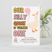 Unsere Alberne Gans verwandelt sich in eine | Nied Einladung (Stehend Vorderseite)