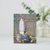 Unsere Dame von Fatima mit Blume durch Zaun Postkarte (Stehend Vorderseite)