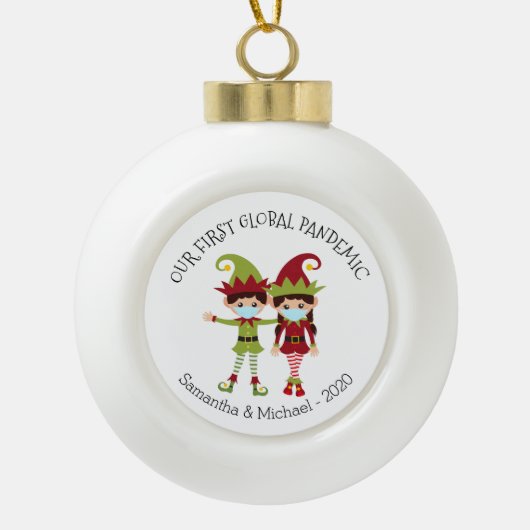 Unsere erste globale Pandemie 2020 Elf Chritsmas Keramik Kugel-Ornament (Vorderseite)