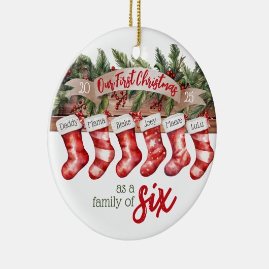 Unsere erste Weihnachtsfamilie von 6 Strümpfen Keramik Ornament (Rechts)