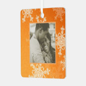 Unsere ersten Orangenschneeflocken Minimalistisch Ornament Aus Metall (Vorderseite links)