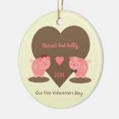 Unsere ersten Valentinstag-Schweine und Herzen Keramikornament (Links)