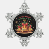 Unsere ersten Weihnachten als Familie von drei 202 Schneeflocken Zinn-Ornament (Vorderseite)
