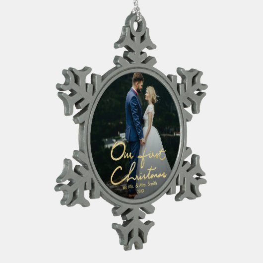 Unsere ersten Weihnachten als Herr. & Mrs. | Keepa Schneeflocken Zinn-Ornament (Links)