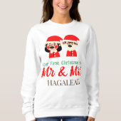 Unsere ersten Weihnachten als Herr und Frau Newlyw Sweatshirt (Vorderseite)