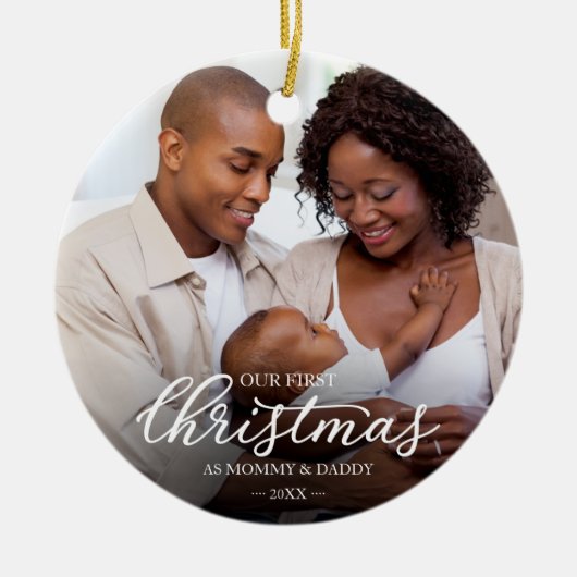Unsere ersten Weihnachten als Mama und Vater Baby Keramik Ornament (Vorne)