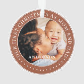 Unsere ersten Weihnachten als Mama und Vater einfa Ornament (Rückseite)