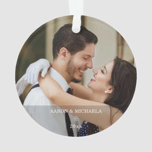 Unsere ersten Weihnachten als Mr. und Mrs. Newlywe Ornament (Rückseite)