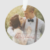 Unsere ersten Weihnachten als Mr. und Mrs. Rose Go Ornament (Vorderseite)